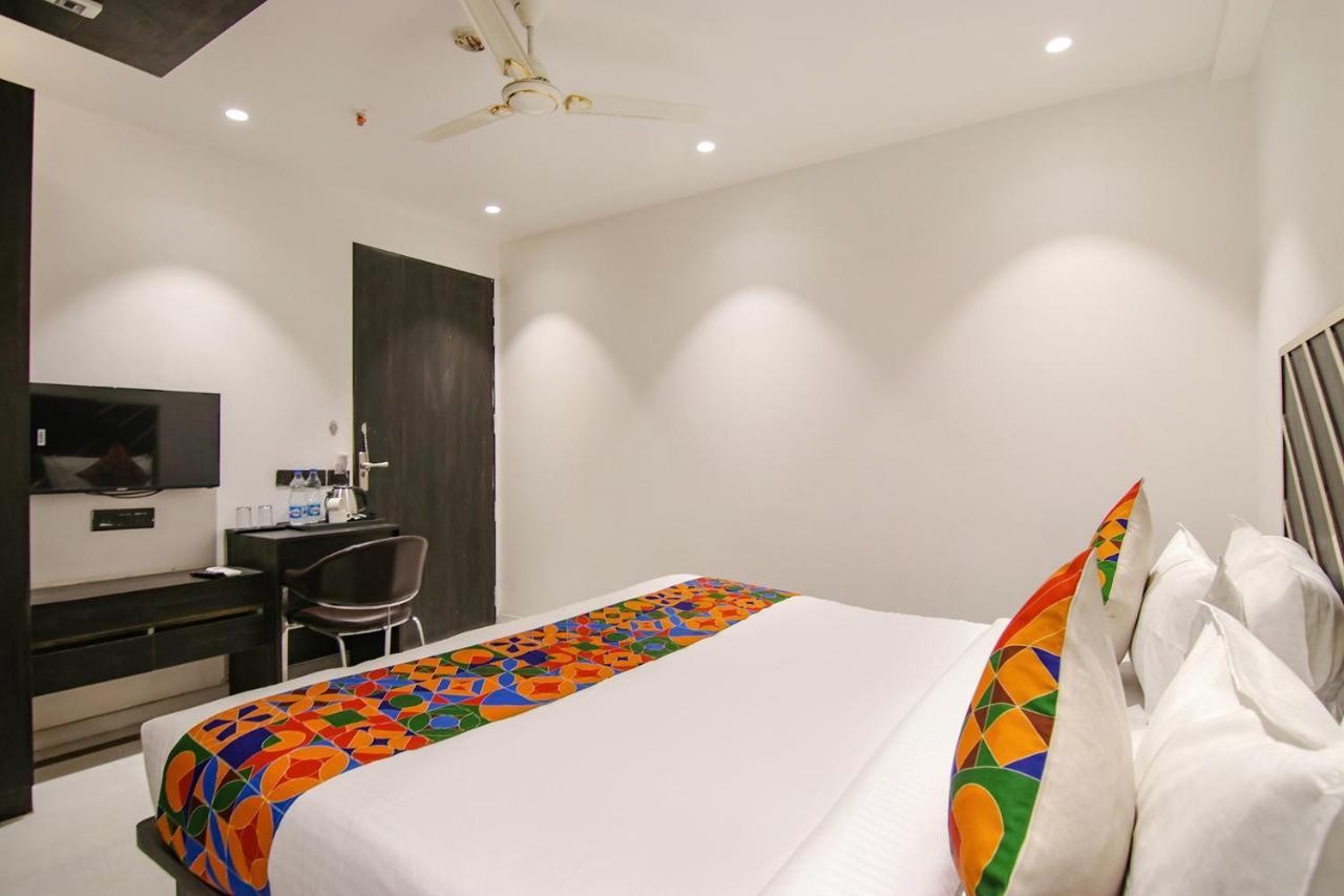 Fabhotel Greysky New Delhi Eksteriør billede